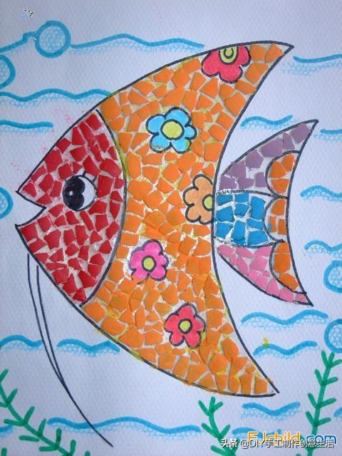 用圆纸片手工制作圣诞贴画,奇妙的纸片贴画手工