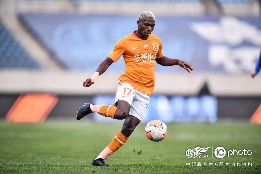 前线丨埃弗拉梅开二度完成绝杀，附加赛继续一起并肩前行