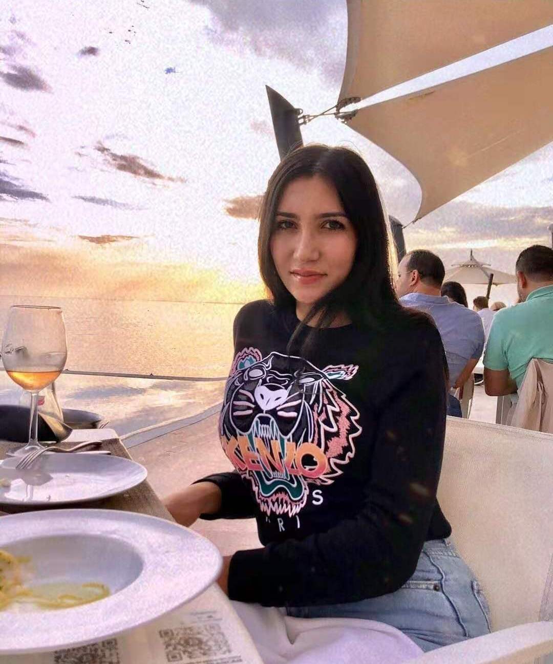 春夏都可以穿的卫衣推荐,品牌卫衣女款什么牌子质量好