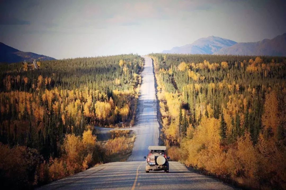 他一人一车环游五大洲，遭连环抢劫，却看见最美的风景