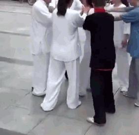 中国散打搏击最能打的人,散打刚开始与传统武术对比