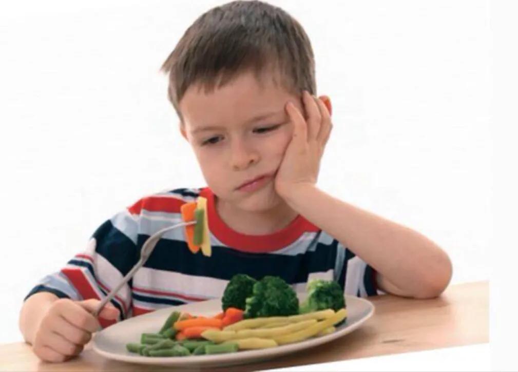 宝宝误服烧碱，错误做法导致二次伤害！