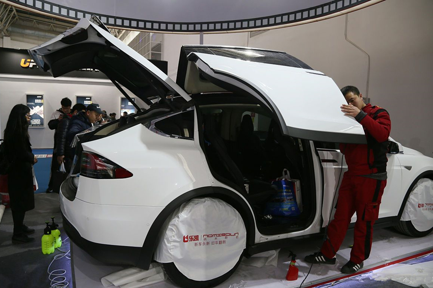 买车选白色能省钱吗,买车为什么都是选白色车