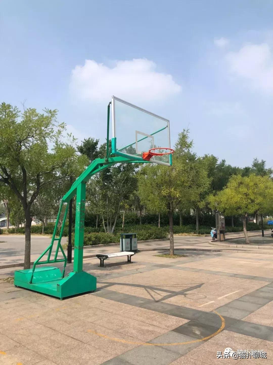 山东聊城室外篮球场,聊城篮球野球场