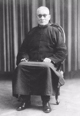 他是南开大学创始人，恩泽万千学子，去世后只留下6元7角的遗产