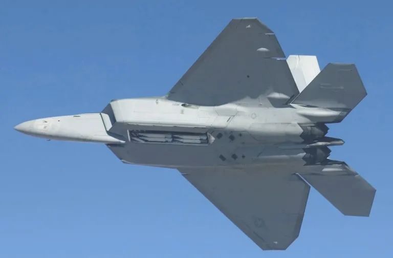 十年之后再回首，F-35到底是吞金废物还是真正的王牌？