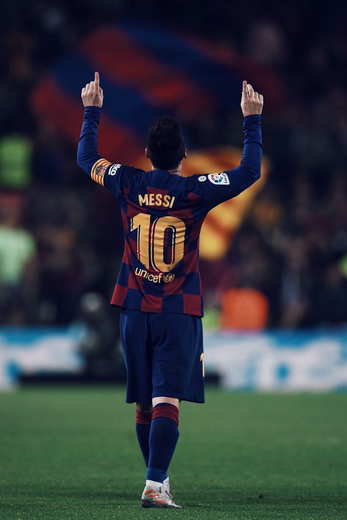 梅西1080p超清电脑壁纸,梅西伯纳乌晒球衣手机壁纸