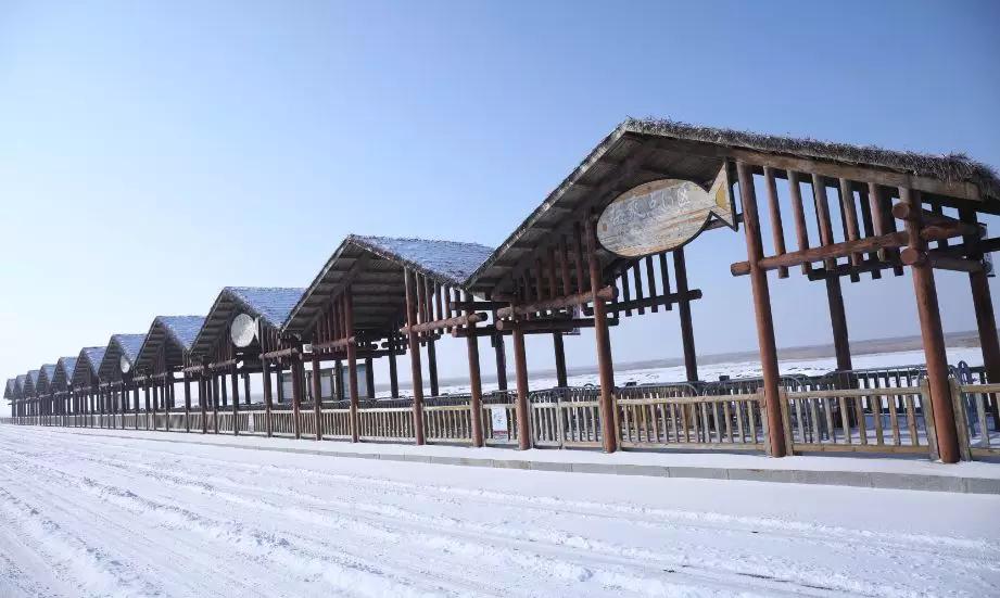 下雪后的海边图片大全,六月份的红海滩