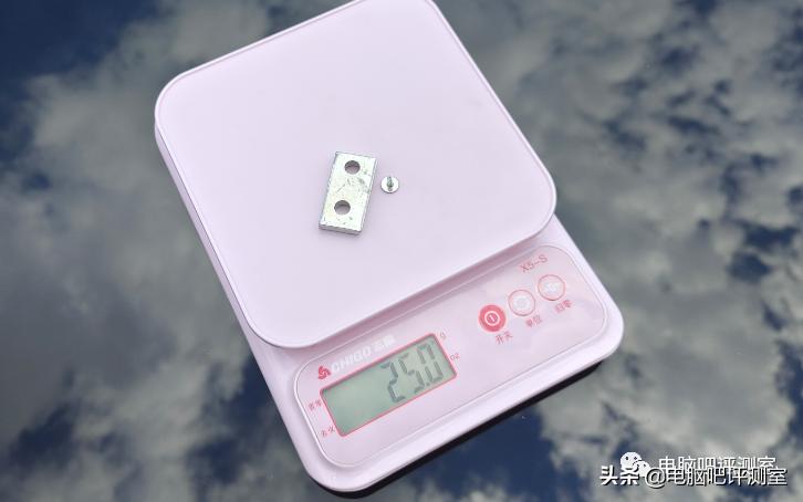 英菲克50块左右的鼠标,十五块钱的英菲克鼠标