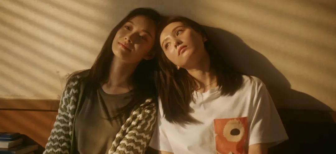 爸爸跳楼自杀后，家人还用还债吗？∣带着《民法典》看《流金岁月》