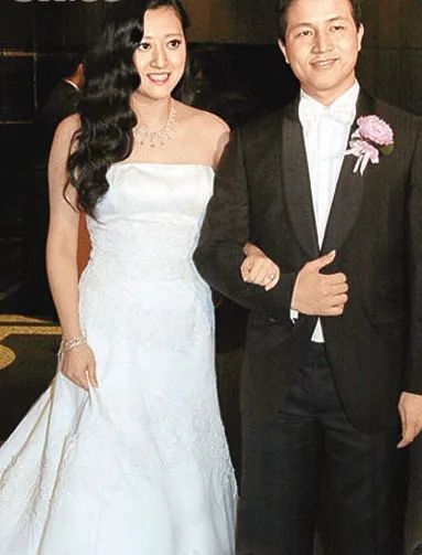 香港澳门豪门联姻,香港豪门争夺战