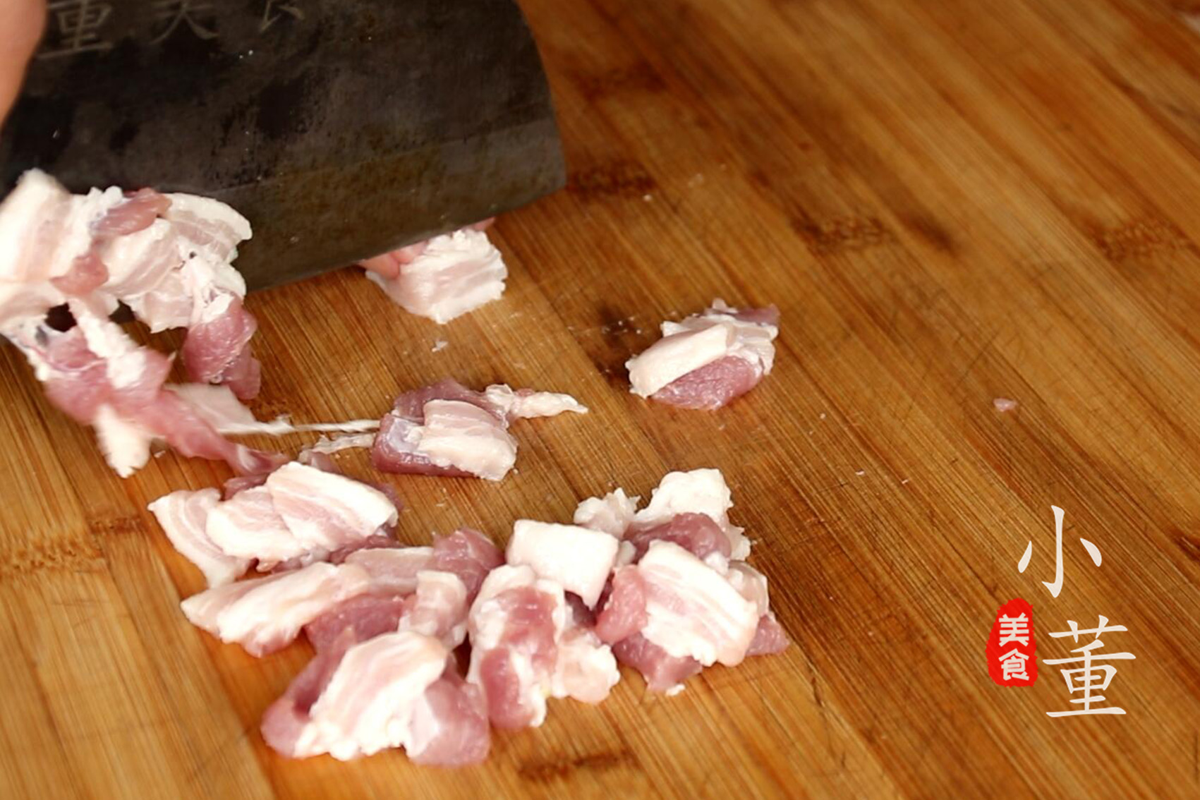 面条蒸面条怎么做好吃又简单,如何用干面条做素蒸面条