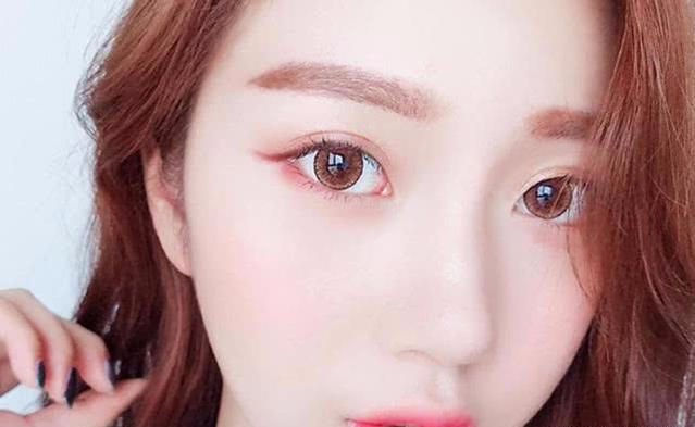 四个方法让眼睛变得有神,如何在40岁让眼睛变美