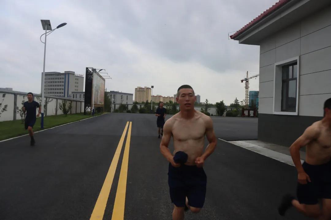 愿你扬帆起航、劈波斩浪——致第二适应期的“新蓝”