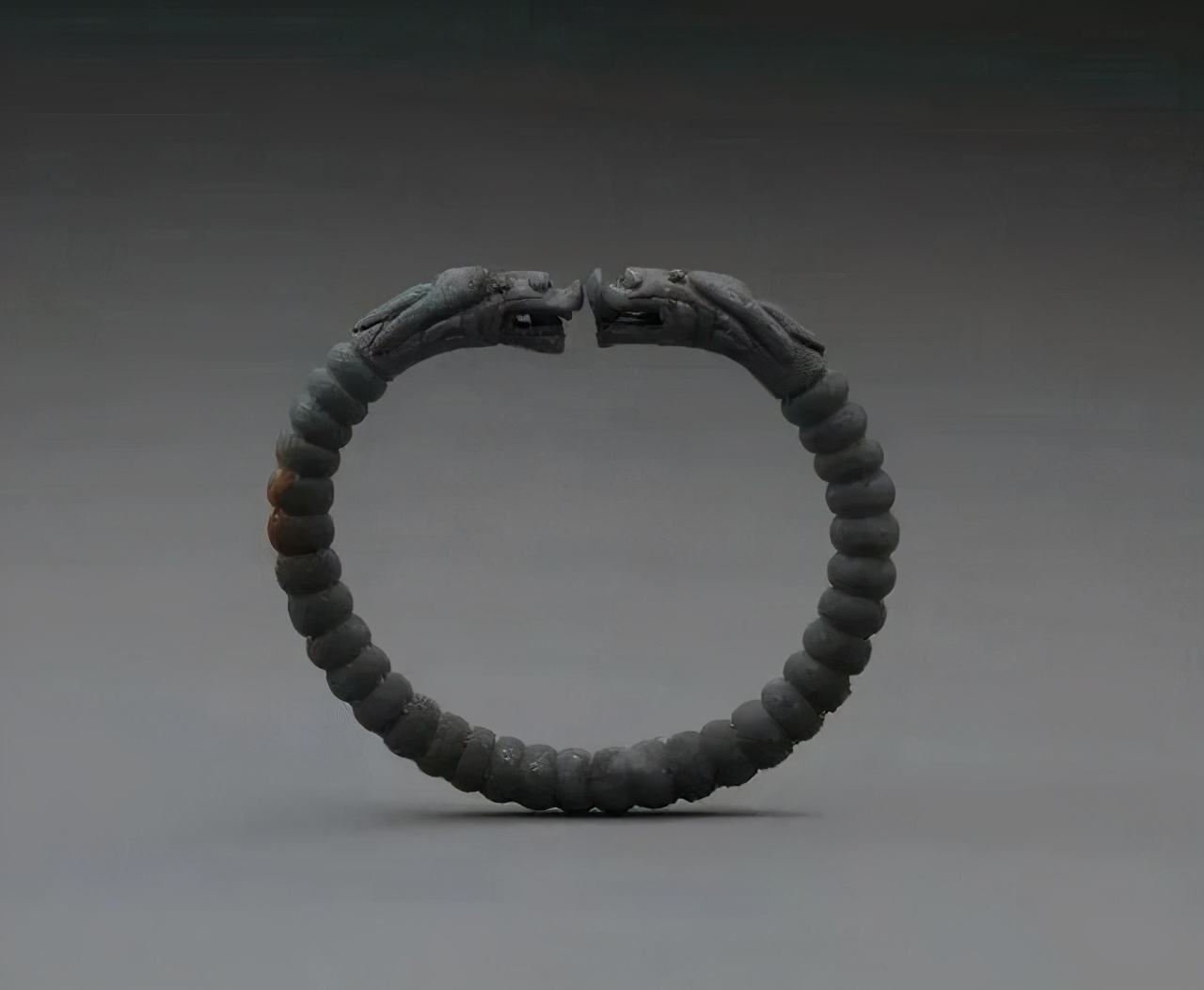 张献忠沉银遗址出土文物拍卖,张献忠沉银遗址挖出金印残件