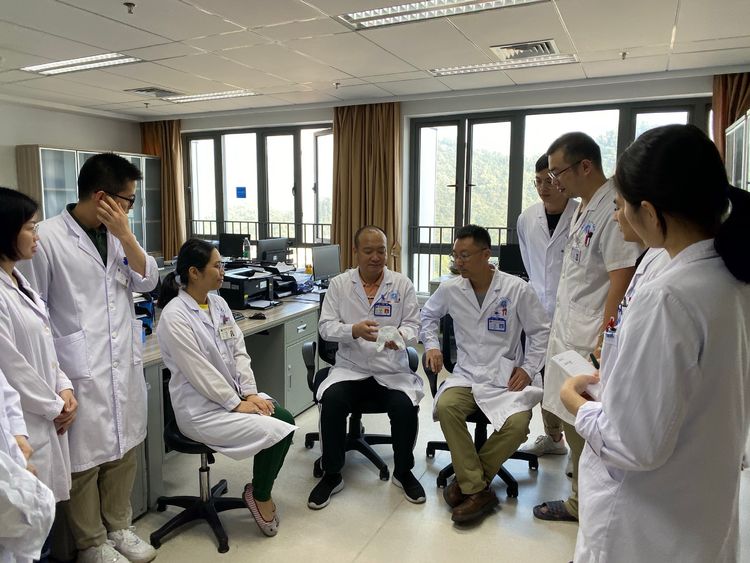 舌癌患者的守护神—深圳市第二人民医院口腔颌面外科肿瘤团队