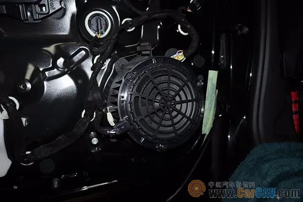 标致2008如何更换鸣笛喇叭,标致2008改装音响不响