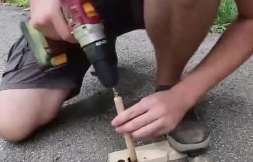 生存小技巧钻木取火,荒野生存取水技巧