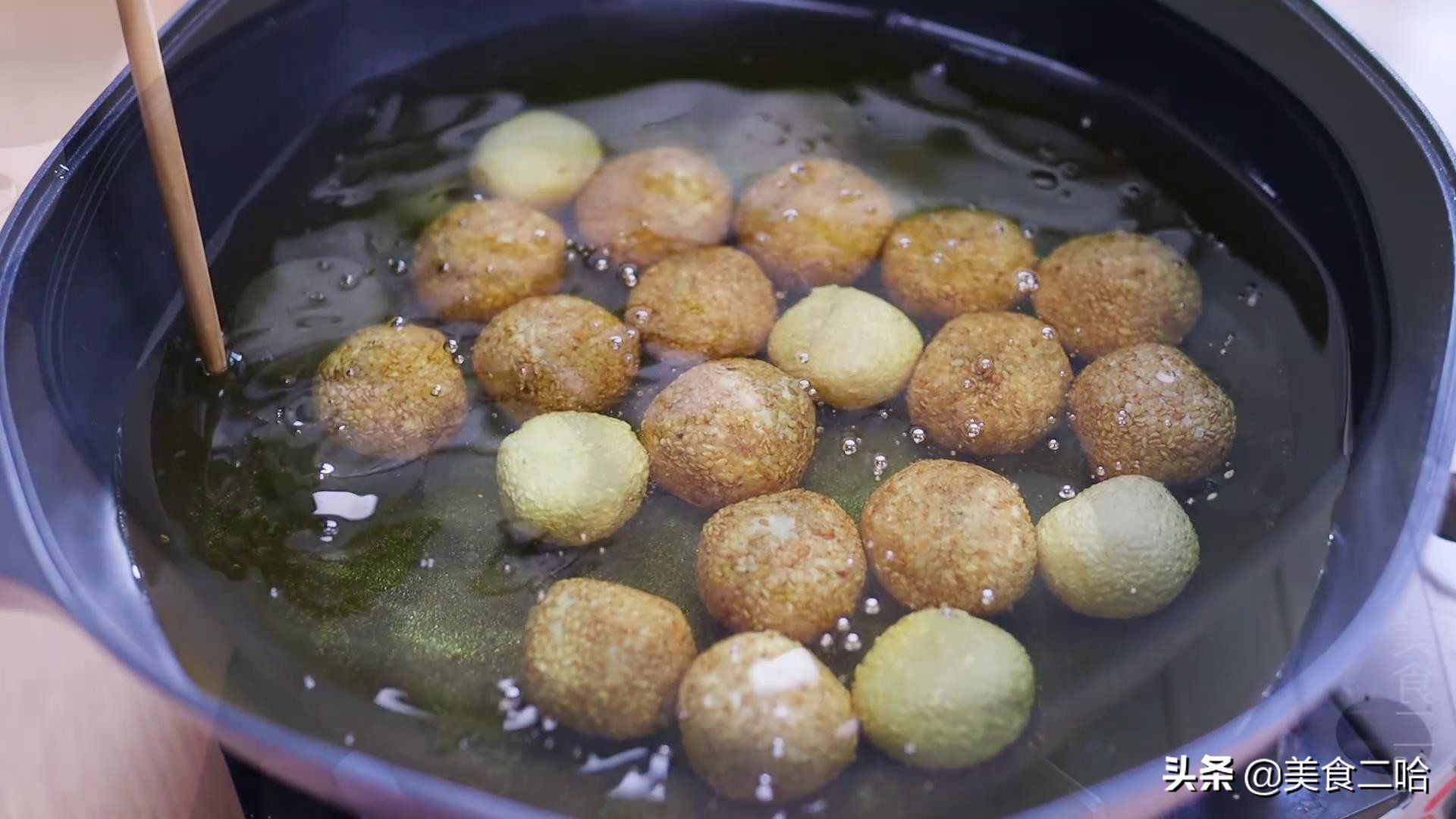 炸麻团容易爆怎么解决,炸麻团怎么避免爆炸