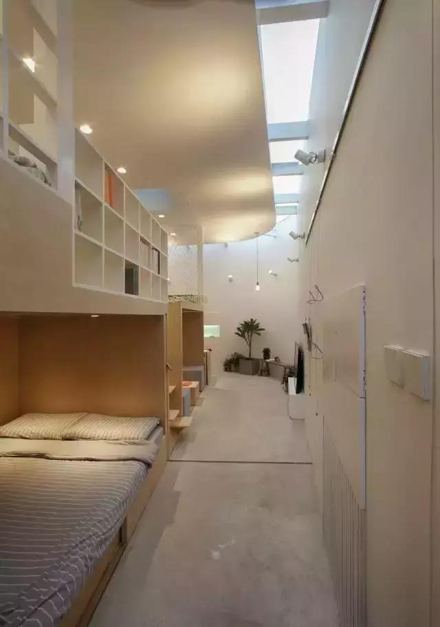 夫妻生了八个孩子在北京蜗居,北京一家四口蜗居45平米