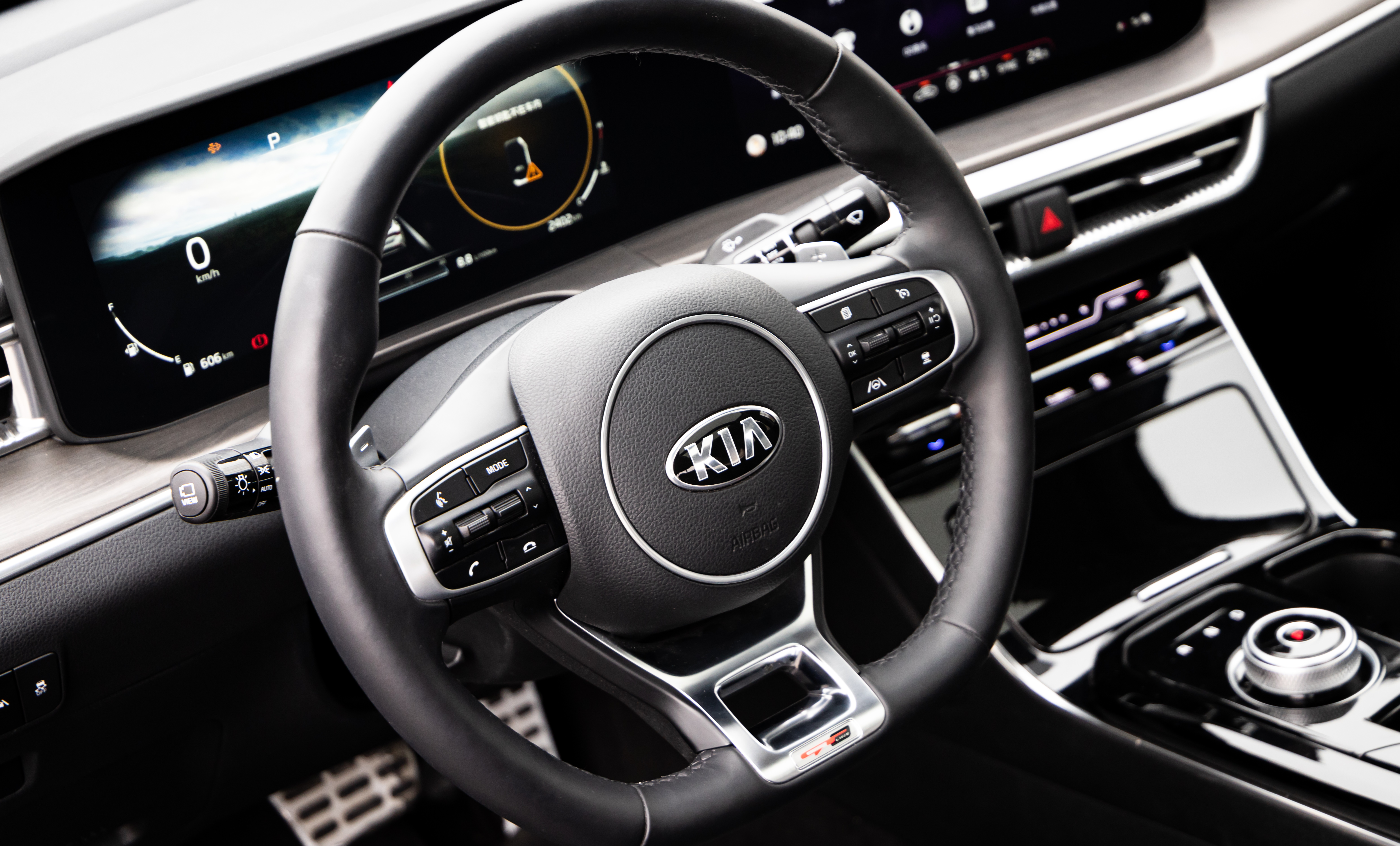 起亚k5凯酷2021年1-12月销量,2021款起亚k5凯酷1.5t值得买吗