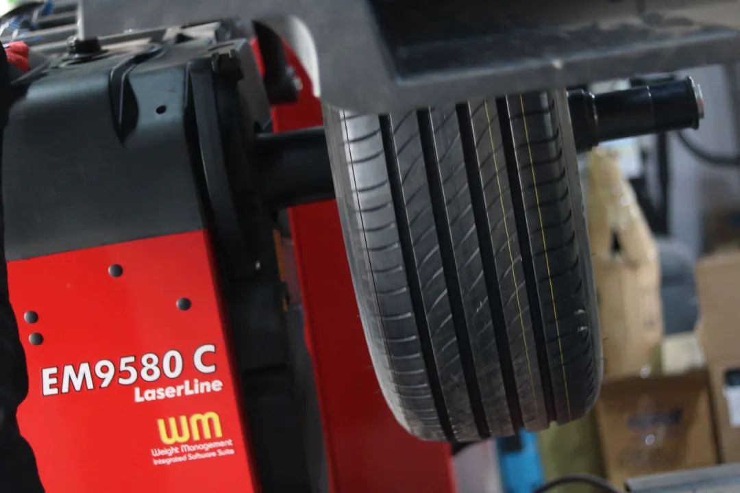 怪兽修车:翻新一辆2005年凌志LS430,当年百万经典车,满血复活