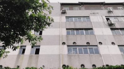 2.3亿！厦门人熟悉的厦华拍卖股份，昔日彩电霸主几度面临退市