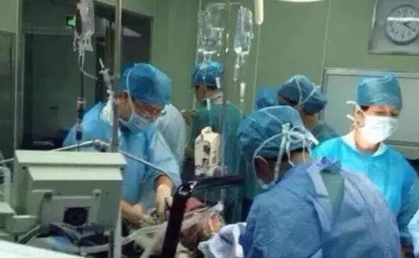 女生3个月不吃晚饭，子宫竟萎缩致停止发育！严重会致命...