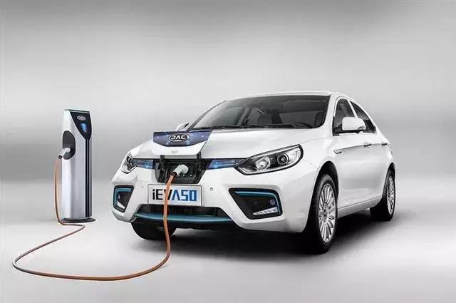 适合跑网约车的江淮新能源汽车,江淮汽车进军网约车