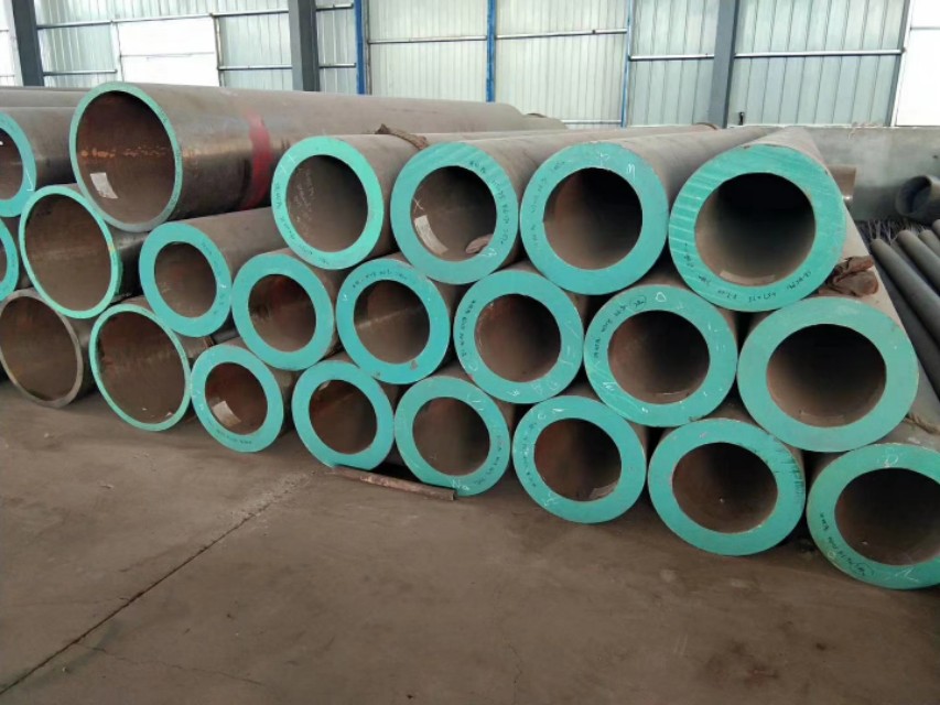 生产精密钢管大口径厚壁无缝钢管,合金管厚壁大口径无缝钢管