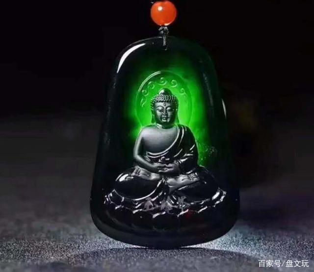 翡翠海蓝之谜是什么颜色,乌鸡翡翠什么颜色价值高