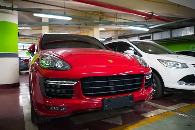 武汉豪车的视频,武汉最豪停车场