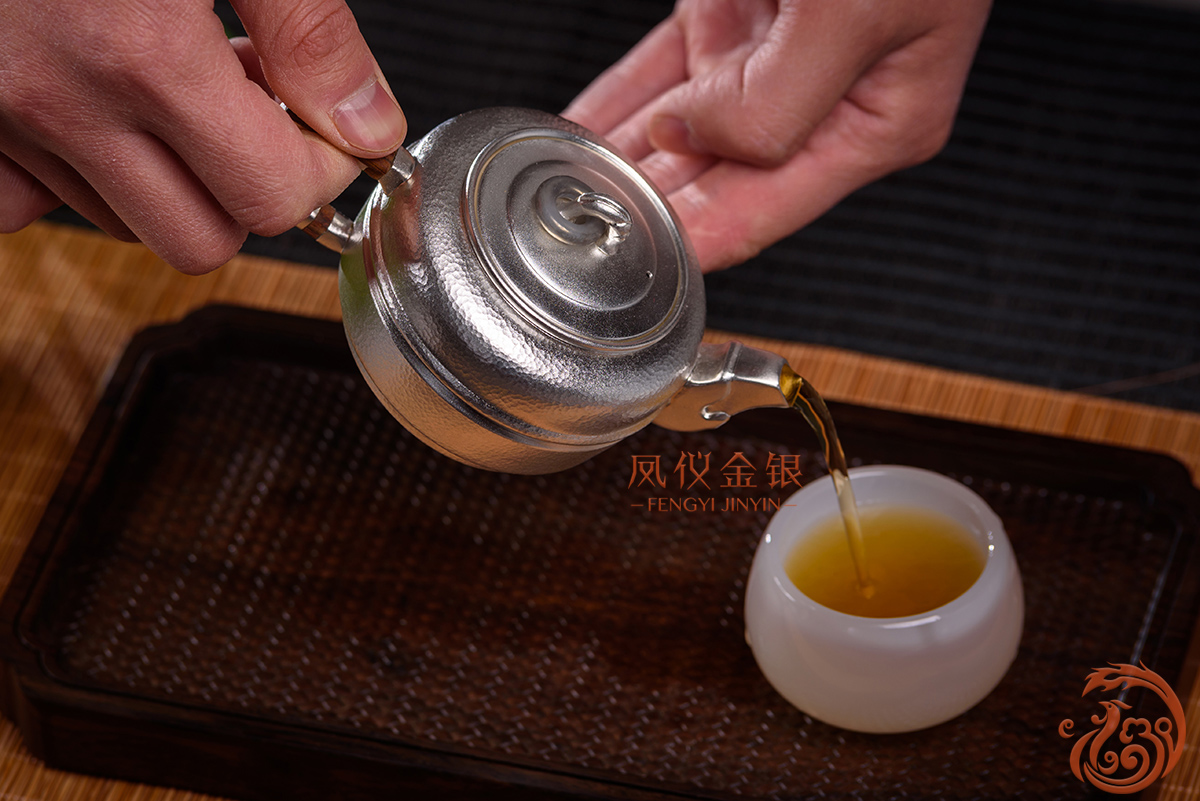 不同的壶型泡不同的茶,如何冲泡出一壶好茶看完你就懂了