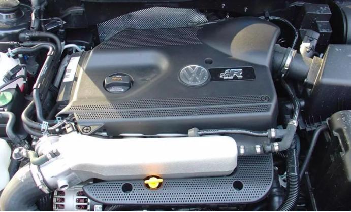 经典车之一汽-大众宝来R