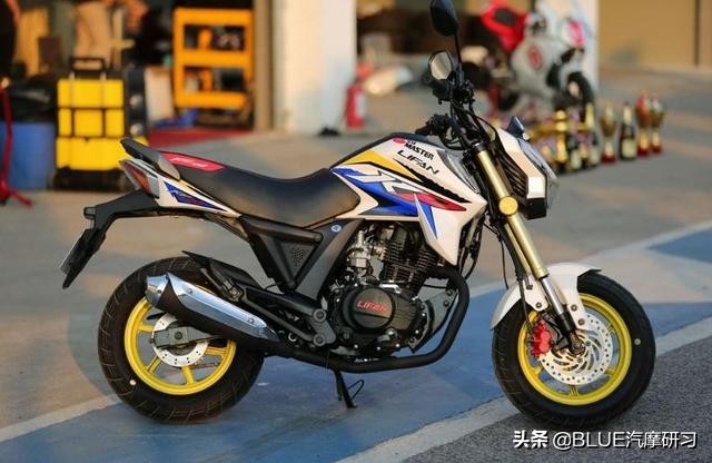 万元以下适合练手的摩托车,新手预算10万左右全新摩托车推荐