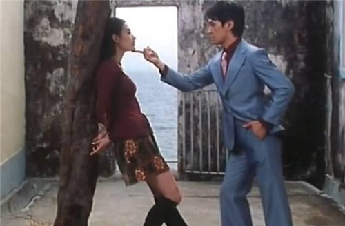 周星驰最近很火的一段话配音乐,周星驰唯一一首完整的歌