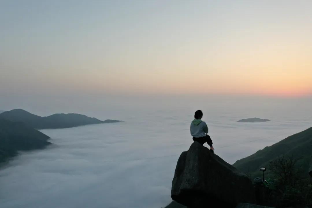 三女孩子穷游真实视频,女孩穷游中国第23天