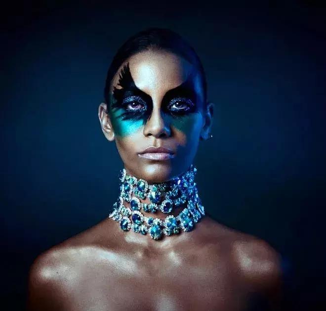 时装摄影欣赏及点评,服饰的力量