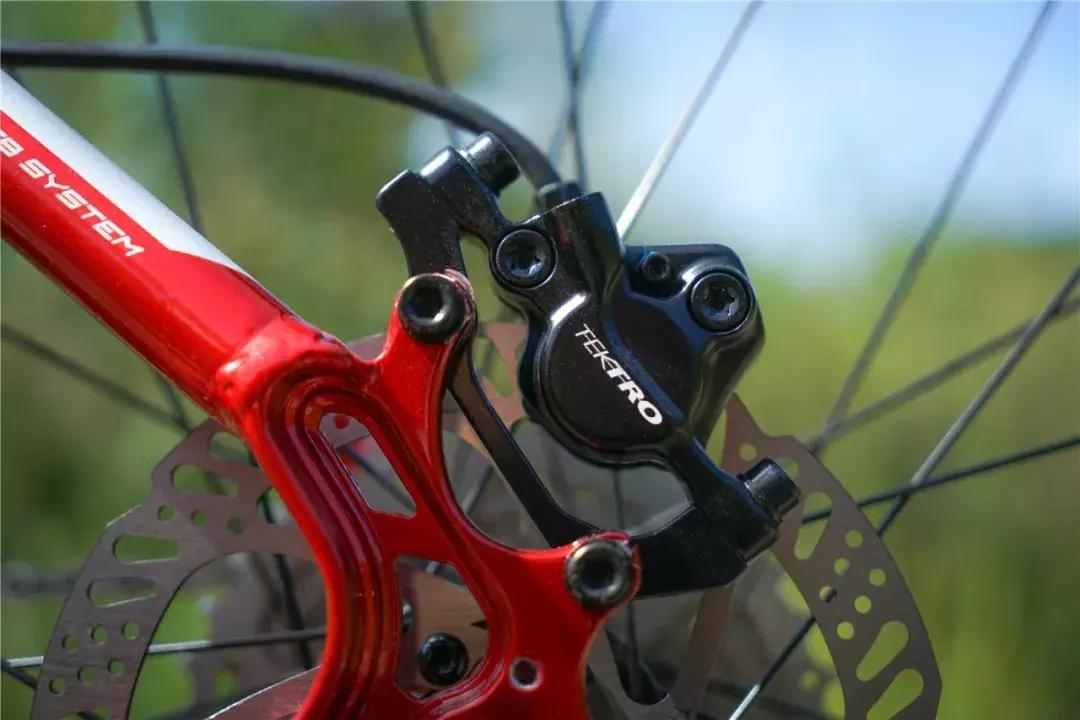 这抹“红”谁不爱?-UCC布雷德L实地测评