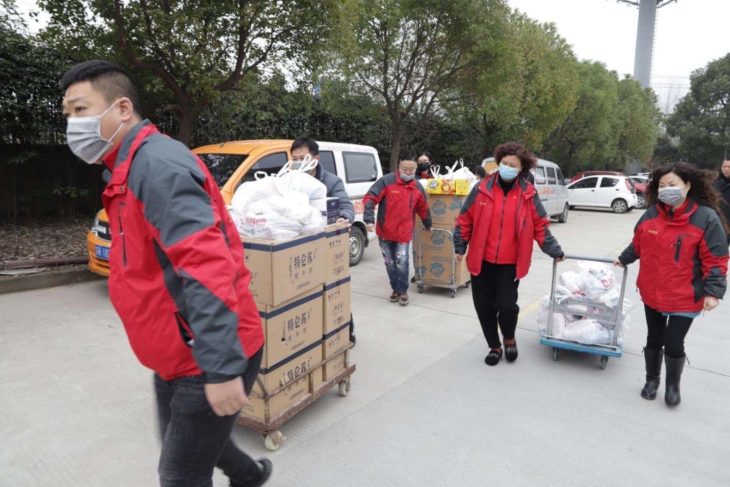 “网上春风”吹拂江都抗疫一线