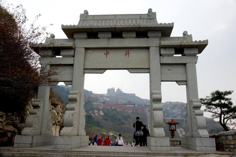 东西南北中五岳是指哪五座山,东西南北中泰