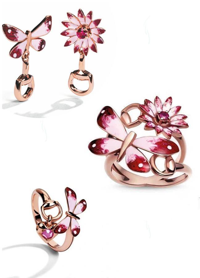 人世间有百媚千红的下一句是什么,任世间百媚千红唯独对你情有独钟