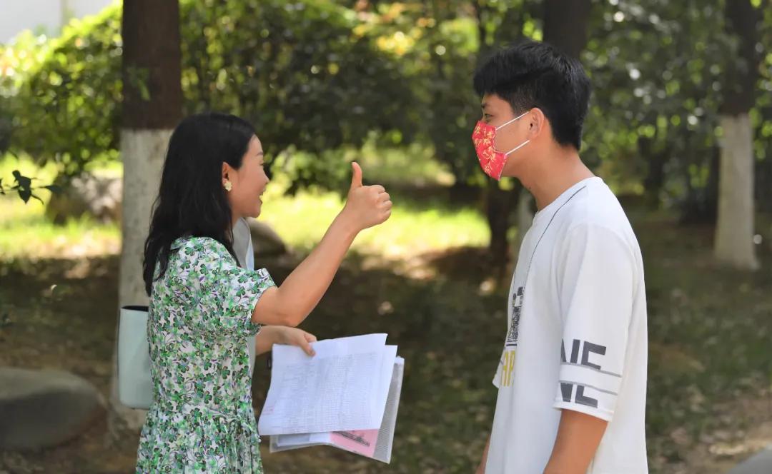 高考第一天,合肥这一幕幕刷屏