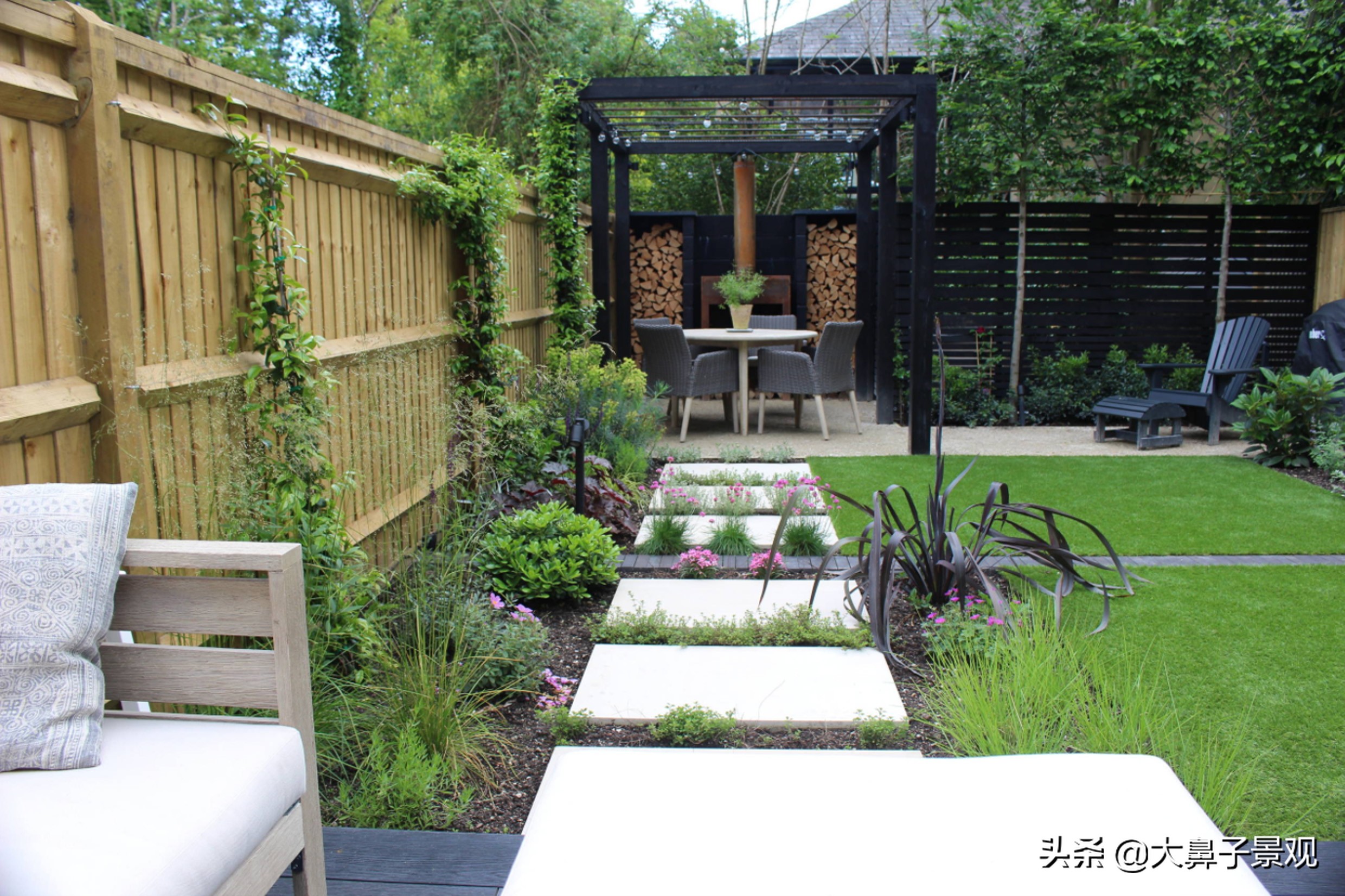 庭院位置不够大门怎样设计,庭院不够大怎么做连廊