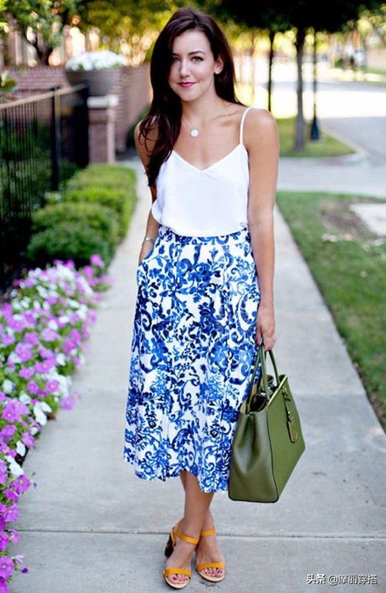 色彩冷色调鞋子,色彩活泼的鞋