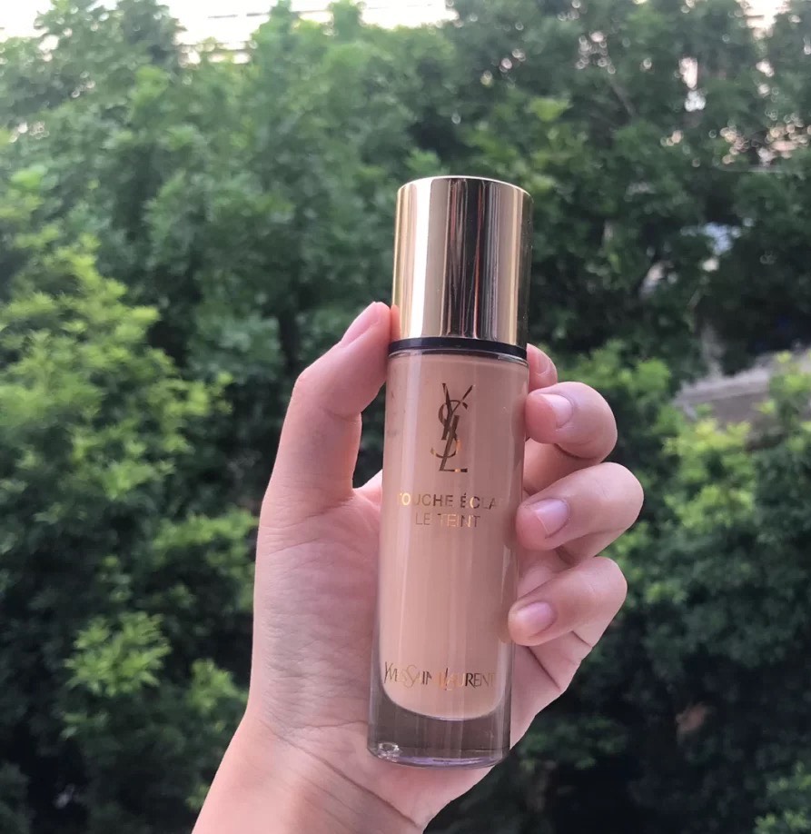 圣罗兰粉底液lc1和阿玛尼权力测评,圣罗兰超模粉底和恒久有什么区别