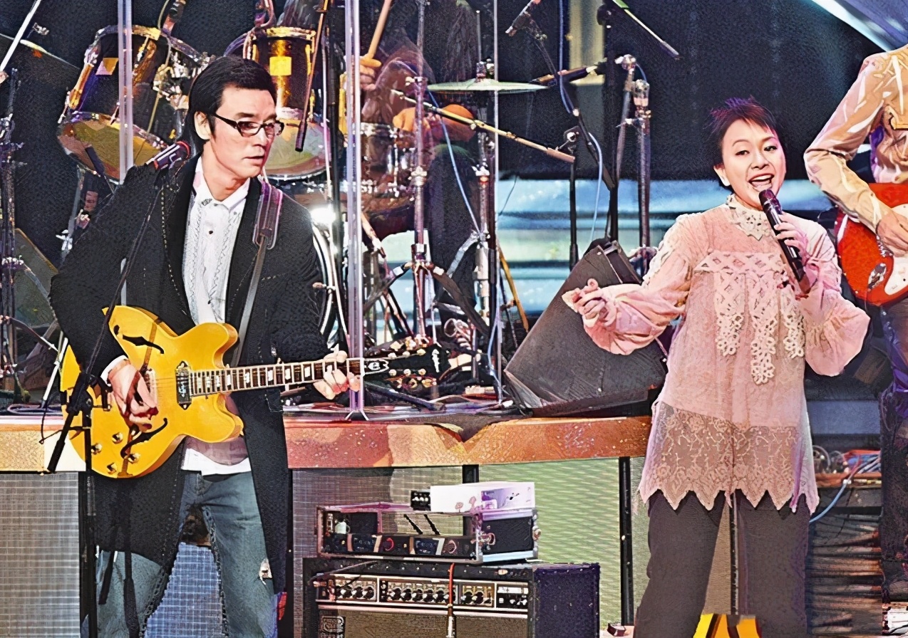 香江群音所有歌手名单,霞光万道原唱陈秋霞