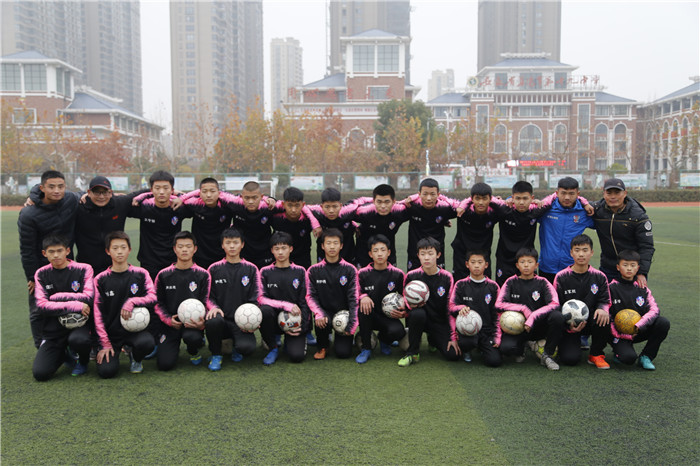 闃滈槼闈掑皯骞磋冻鐞冭仈璧涘崄涔濅腑,缁胯尩杩芥ⅵ鏍″洯瓒崇悆鑱旇禌