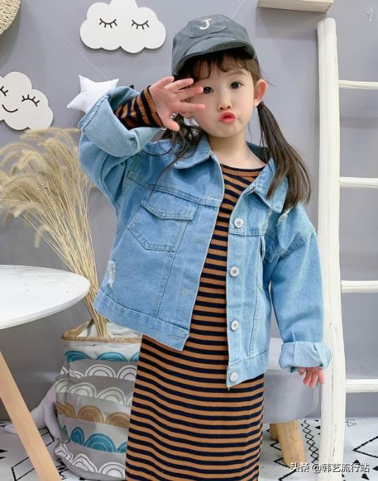 别愁，童装设计师，我为你提供一系列2021秋冬韩版童装牛仔新样衣