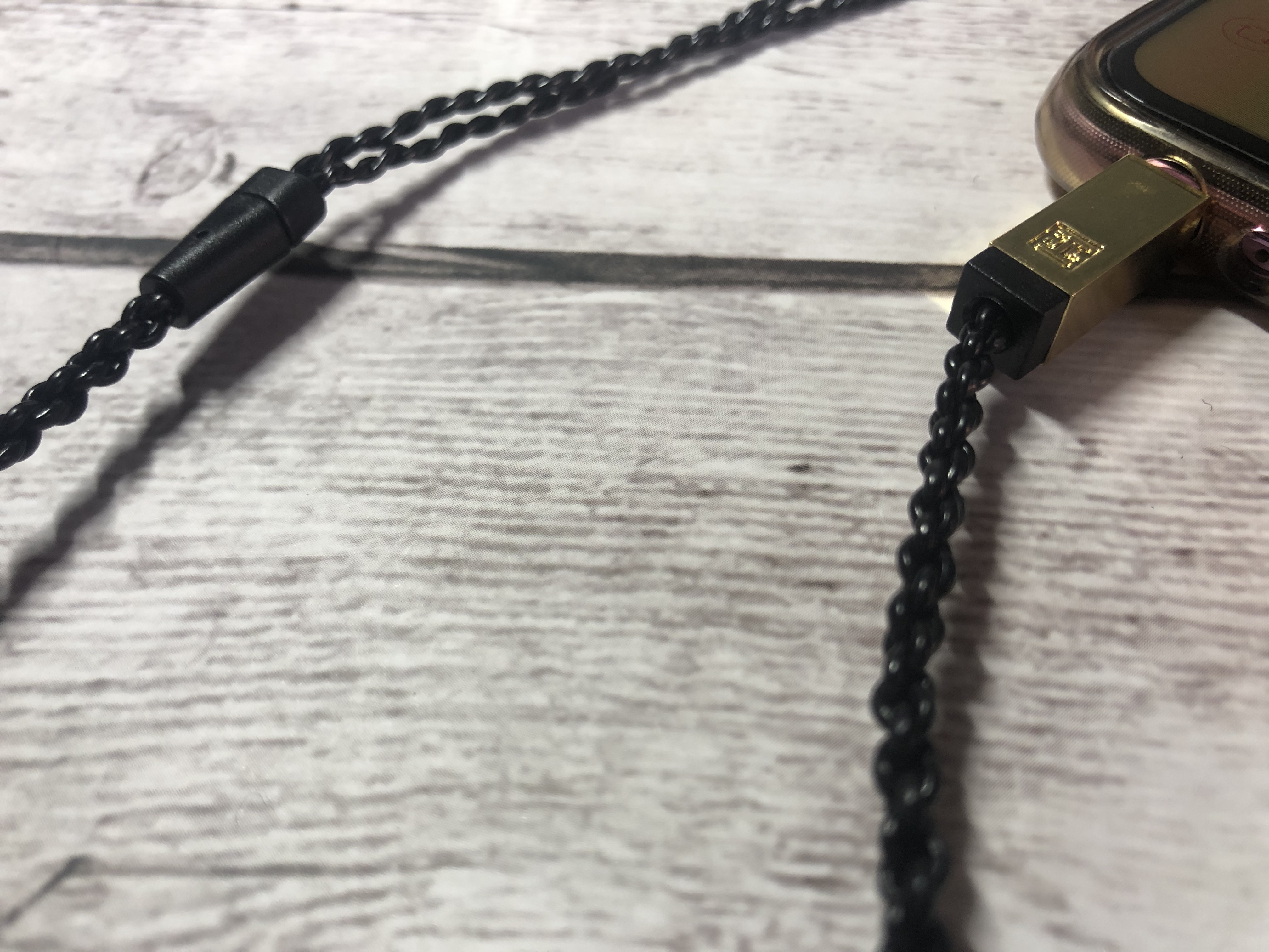 以爱之由,赋予潘多拉之名-巫潘多拉女性耳机体验